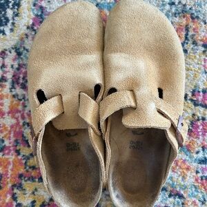 Birkenstock Boston Clog Suede Beige Narrow Fit